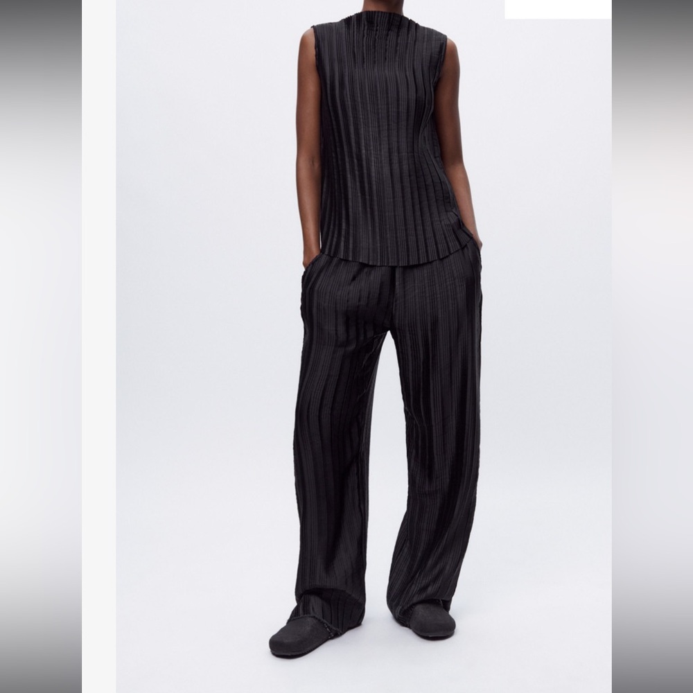 Zara 2 pieces black plated suit
